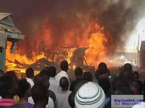 Too Bad! Over 100 Hoodlums Arrested While Looting Popular Market While it Was on Fire